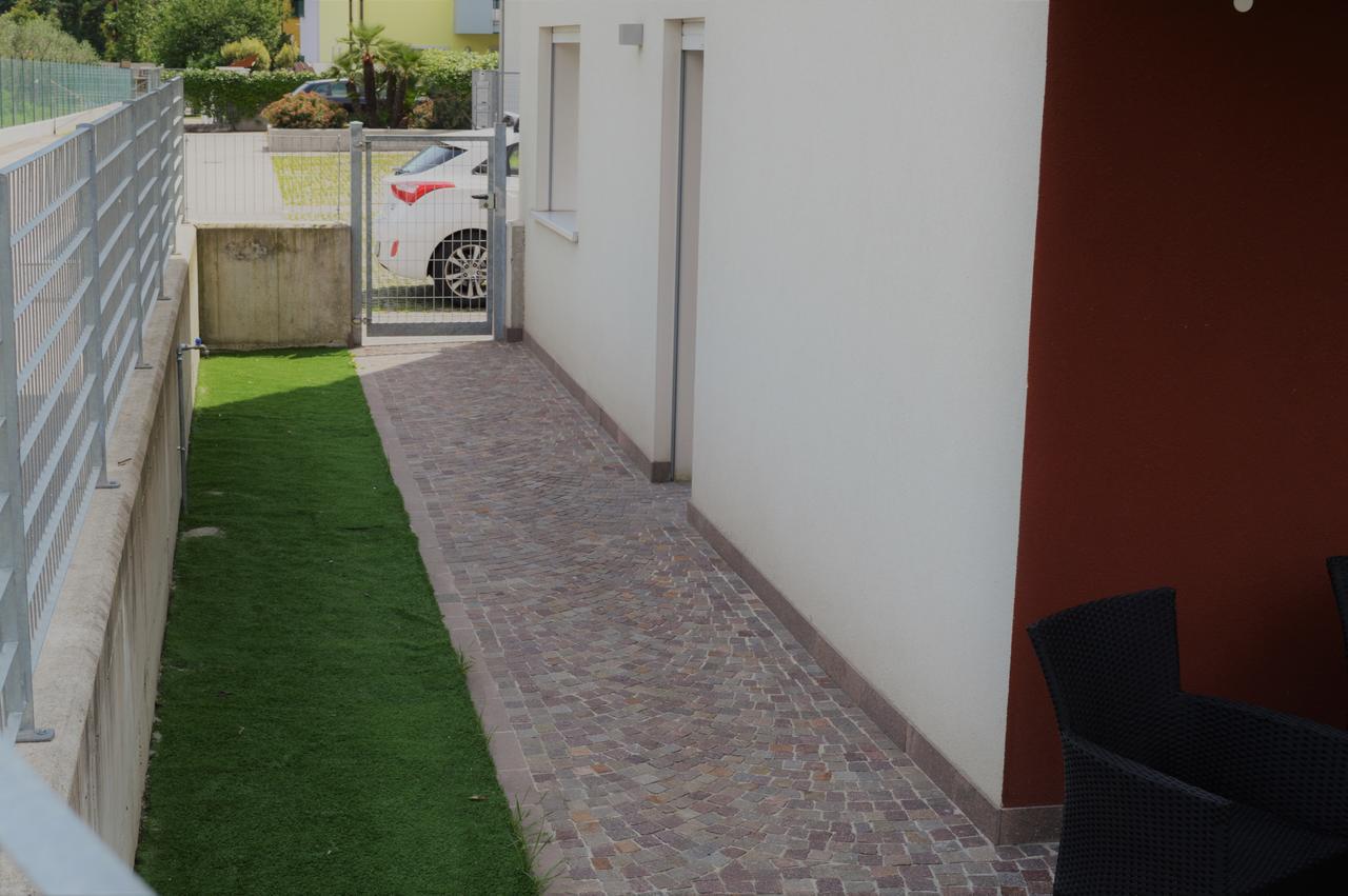 Campagnola Piano Terra Con Giardino Privato *